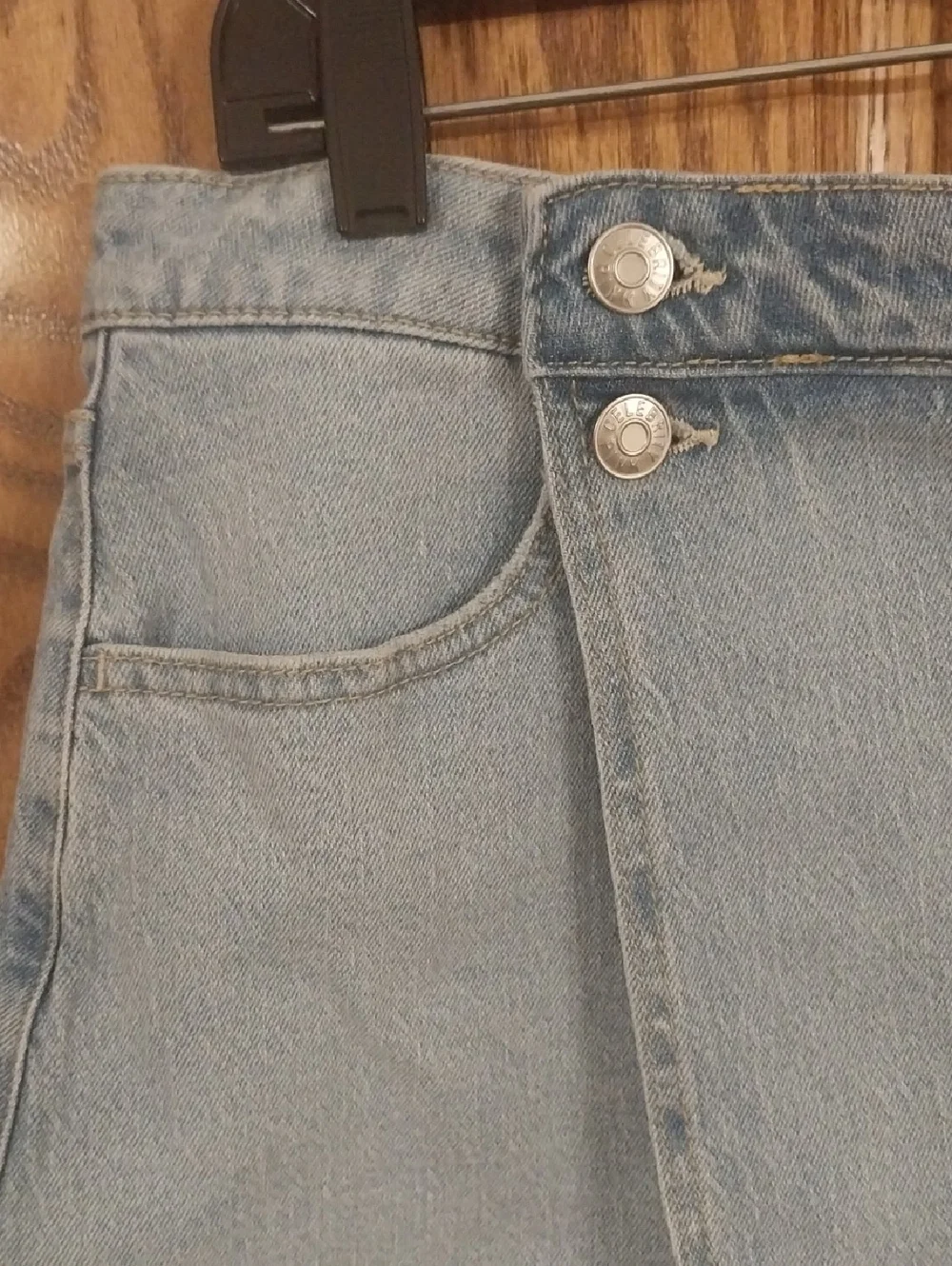 Celebrity Pink NWT Women's Wrap Denim Skort Size Large 11/13 Light Wash Y2K